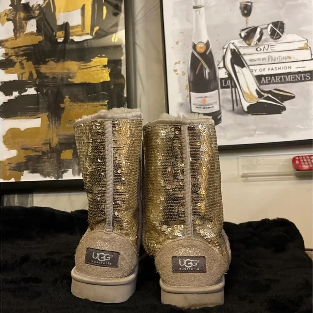 Sz 8 UGG classic short boot- gold sequin bling- EuC - Picture 5 of 15